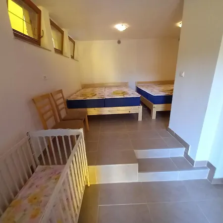 Tubej And Family Bed & Breakfast *