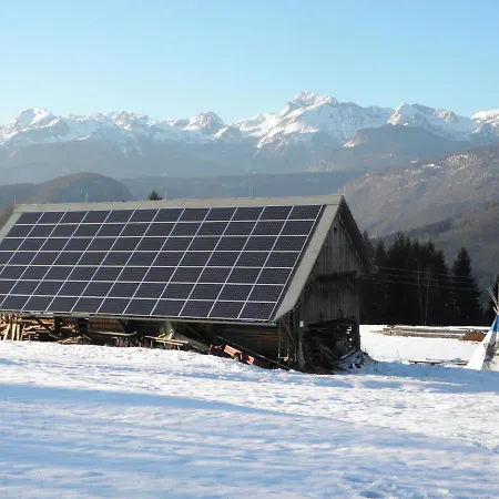 Alojamento de Acomodação e Pequeno-almoço Family Tubej
