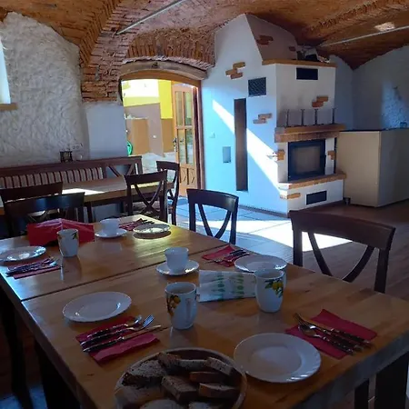 Bed and breakfast Family Tubej 3*