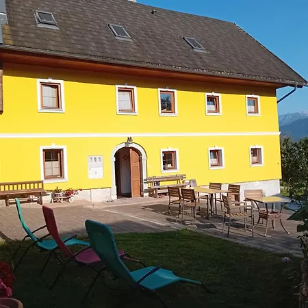 Family Tubej Bed & Breakfast 3*
