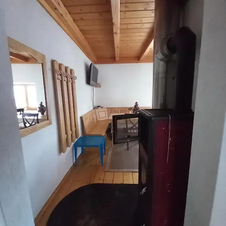 Bed & Breakfast Tubej And Family *
