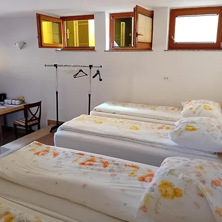 Family Tubej Bed & Breakfast 3*