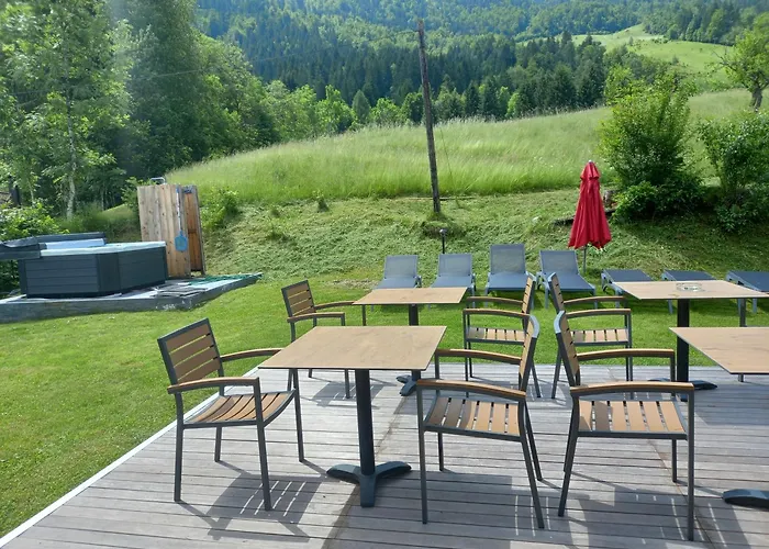 Bed & Breakfast Family Tubej