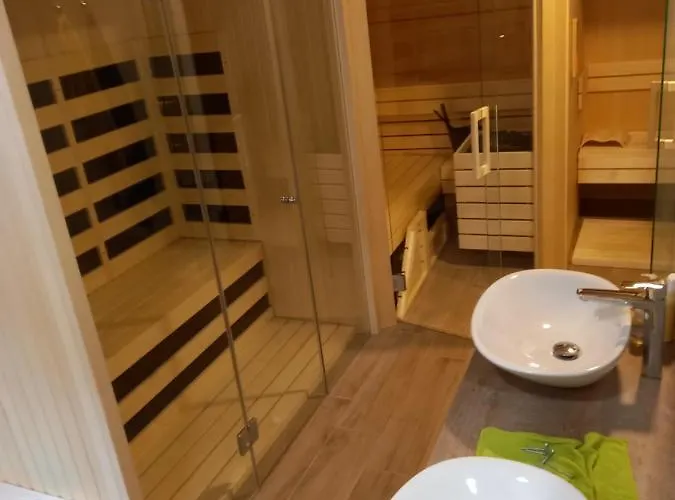 Family Tubej Bed & Breakfast 3*