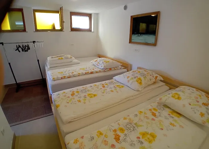 Family Tubej Bed & Breakfast