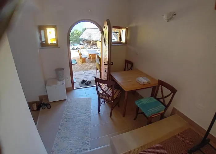 Bed & Breakfast Family Tubej